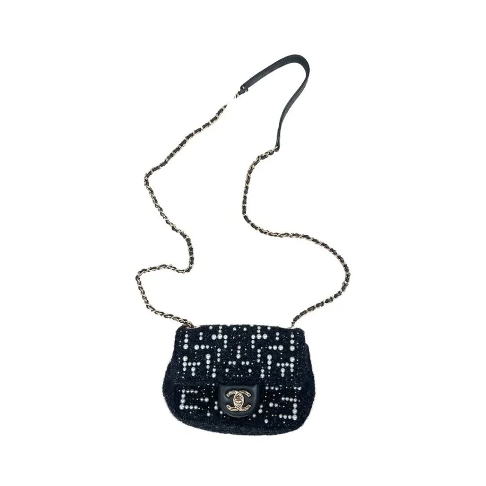 Chanel rare tweed Cosmos pearl mini flap bag - Picture 2 of 10
